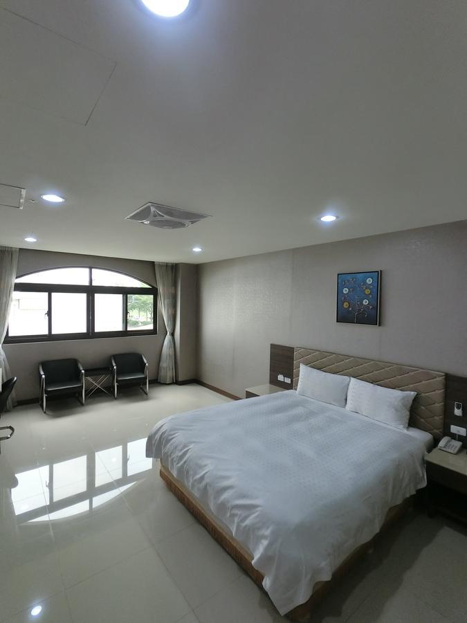Hotel 雲林斗六福爾摩莎大飯店 Zewnętrze zdjęcie