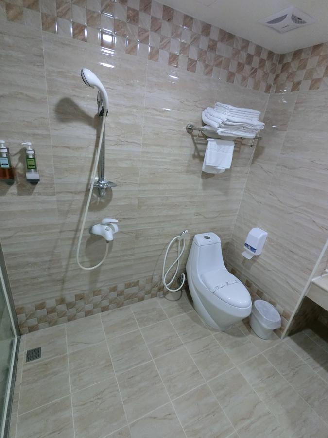 Hotel 雲林斗六福爾摩莎大飯店 Zewnętrze zdjęcie